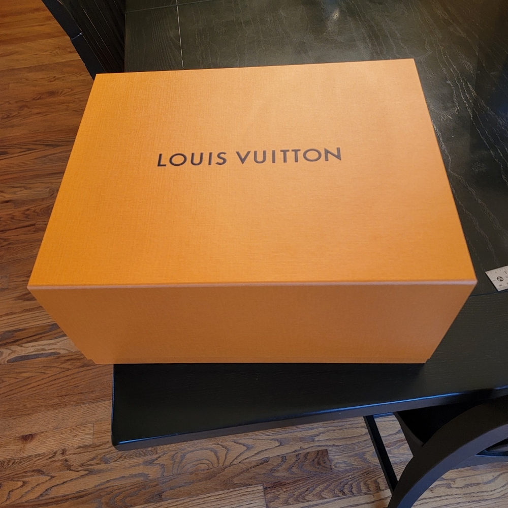 Louis Vuitton LARGE purse box  and ribbon